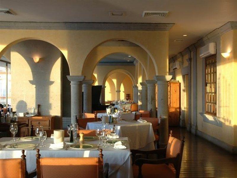 Presidente Intercontinental Puerto Vallarta Exterior photo